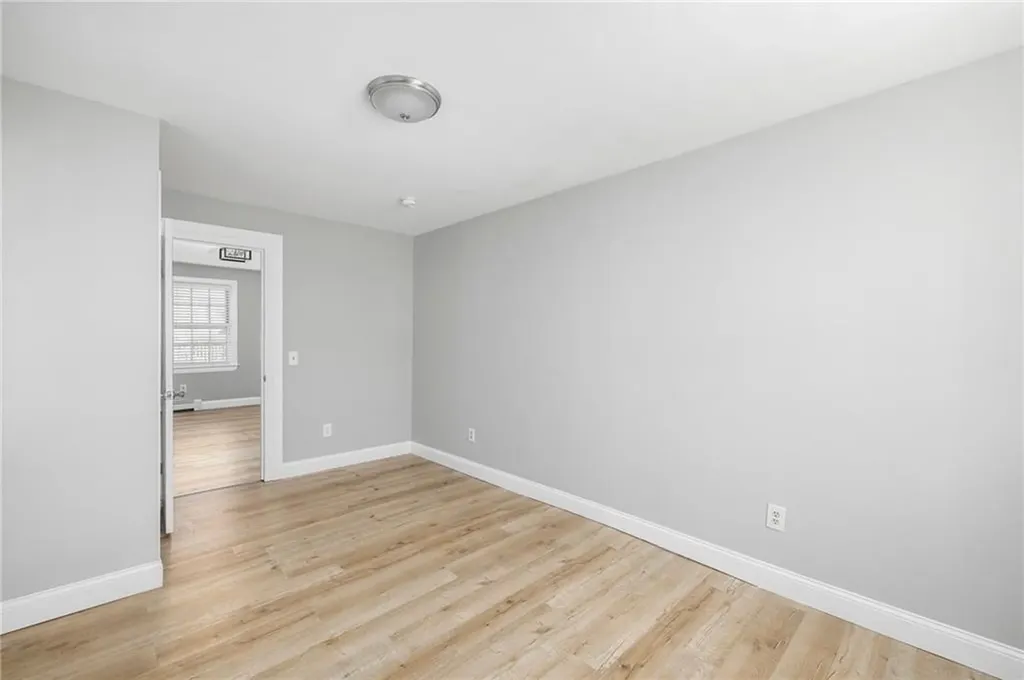 82 Burnside Avenue Newport RI 02840