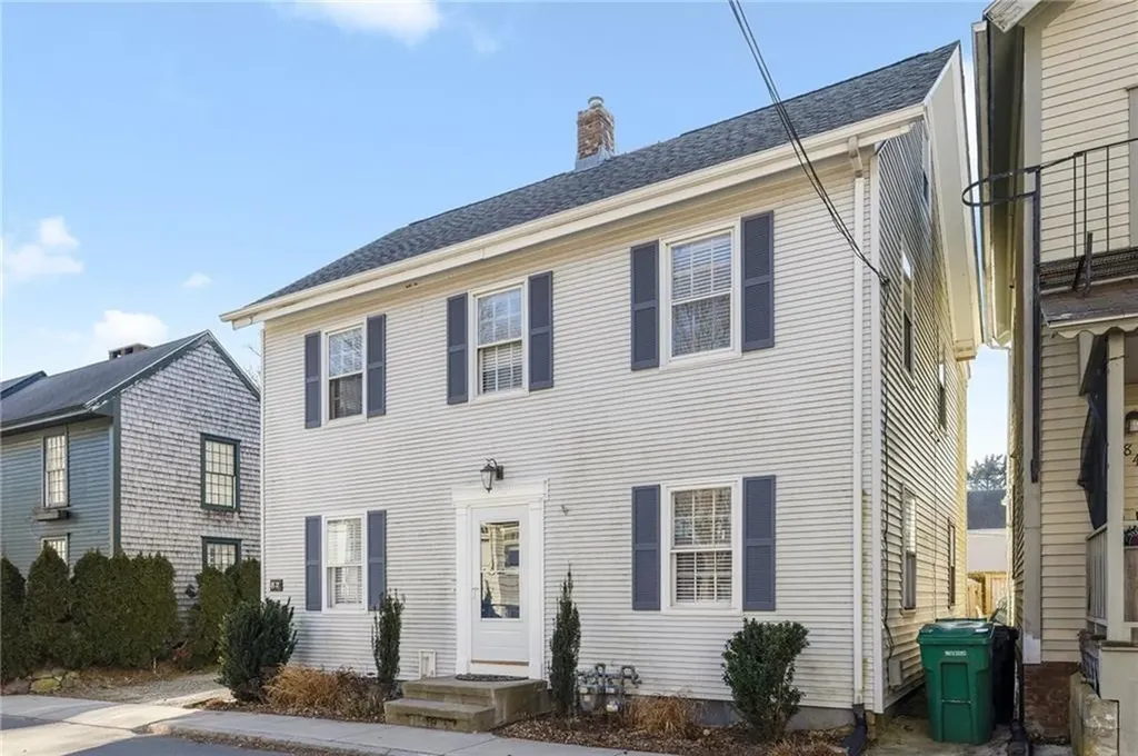82 Burnside Avenue Newport RI 02840