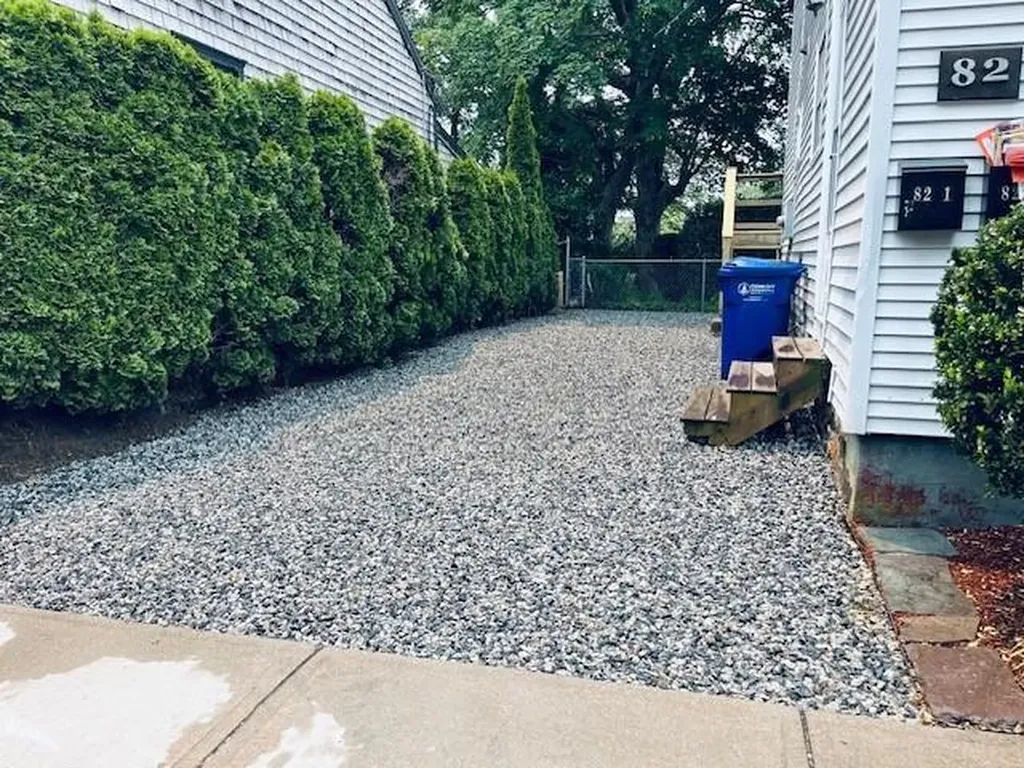 82 Burnside Avenue Newport RI 02840