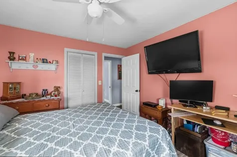117 Fales Road Bristol RI 02809