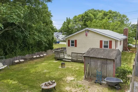 117 Fales Road Bristol RI 02809