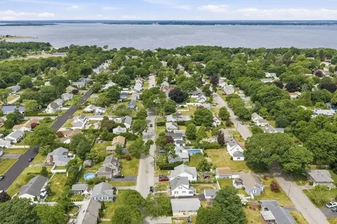 117 Fales Road Bristol RI 02809