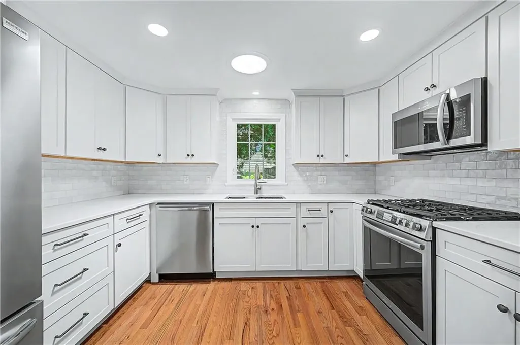 117 Larchmont Road Warwick RI 02886