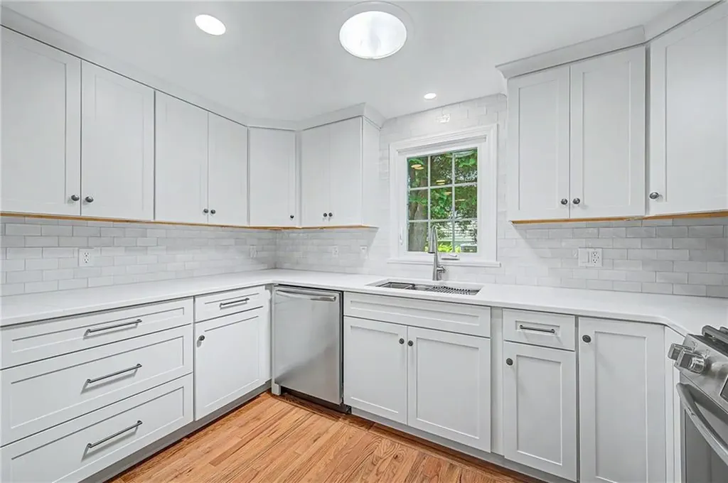 117 Larchmont Road Warwick RI 02886