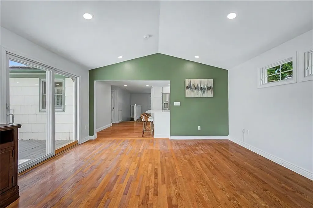 117 Larchmont Road Warwick RI 02886
