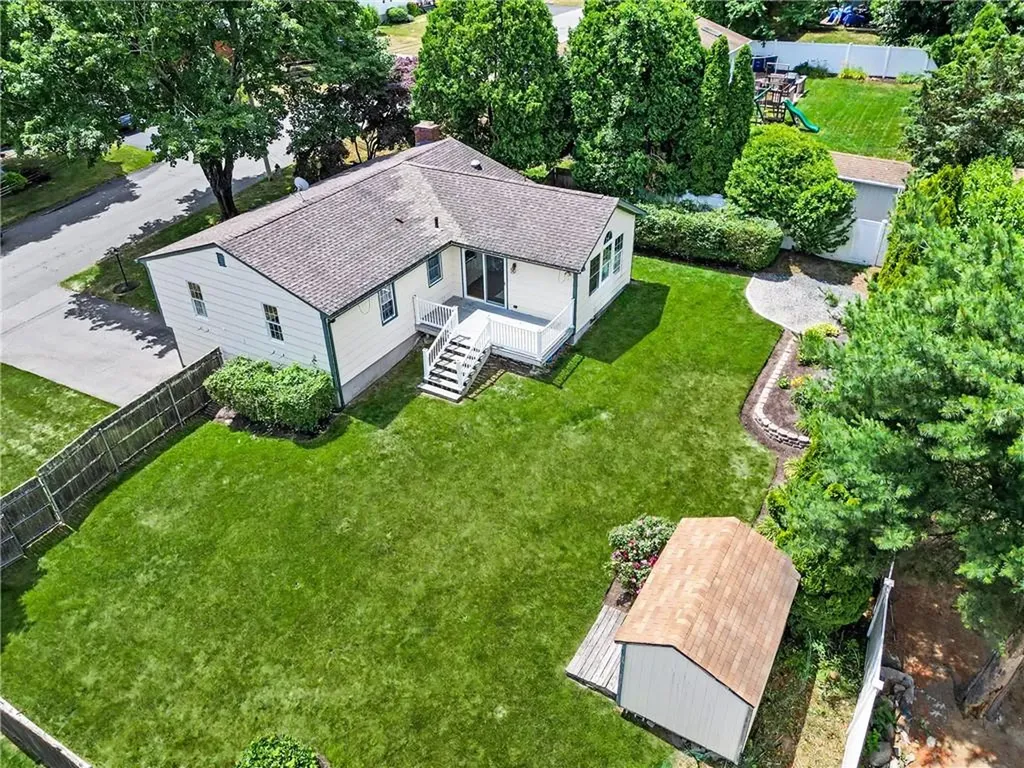 117 Larchmont Road Warwick RI 02886
