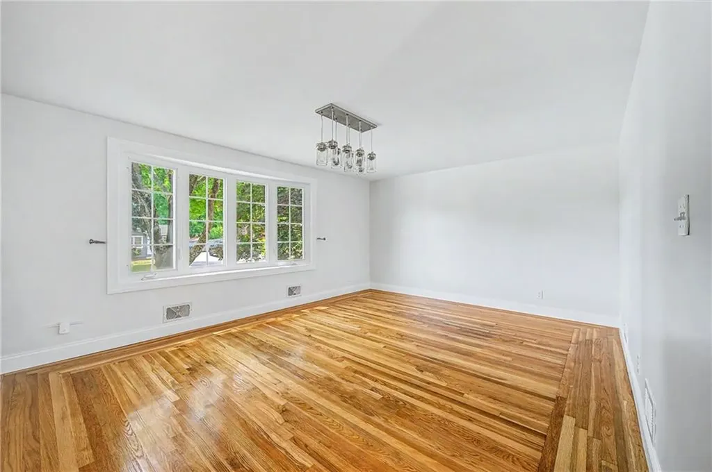 117 Larchmont Road Warwick RI 02886