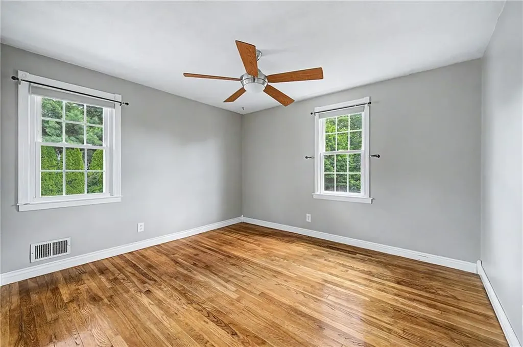 117 Larchmont Road Warwick RI 02886