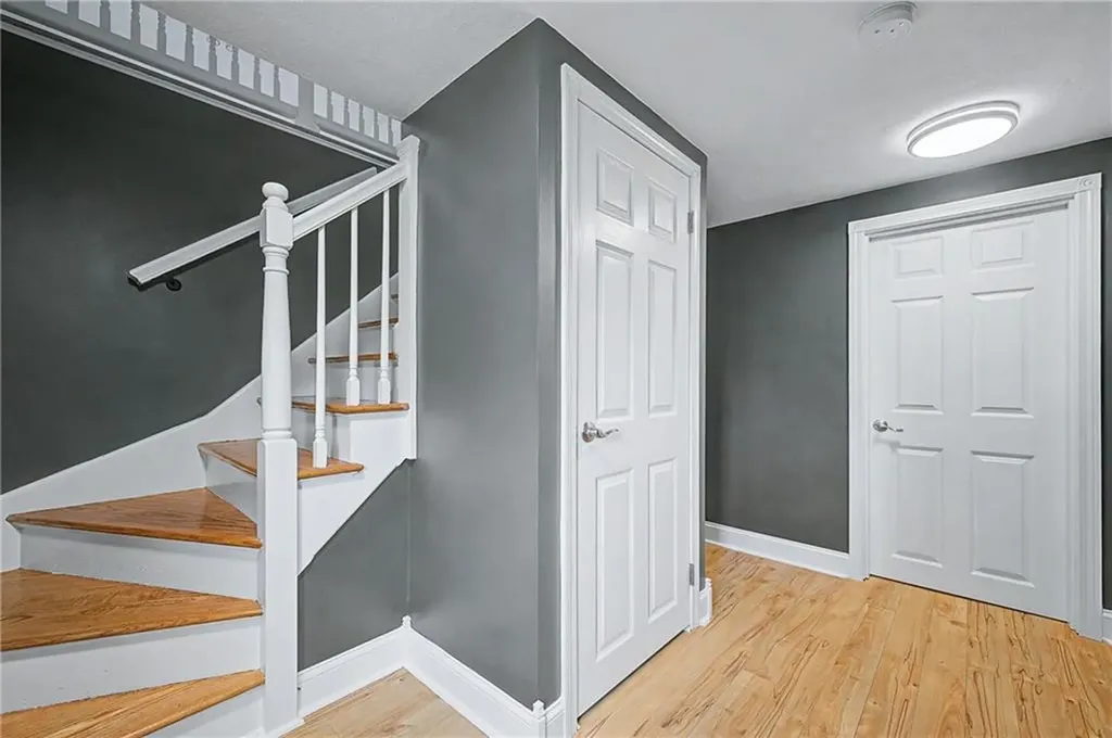 117 Larchmont Road Warwick RI 02886