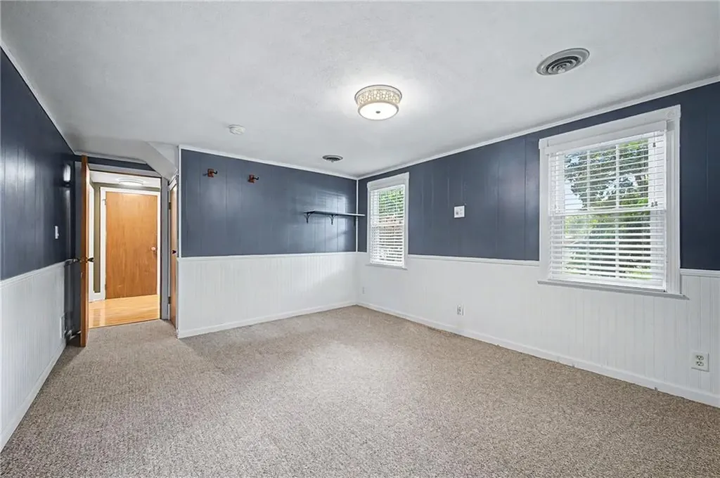 117 Larchmont Road Warwick RI 02886