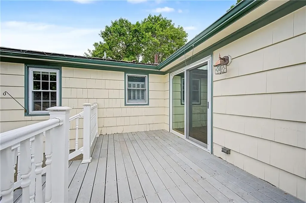 117 Larchmont Road Warwick RI 02886