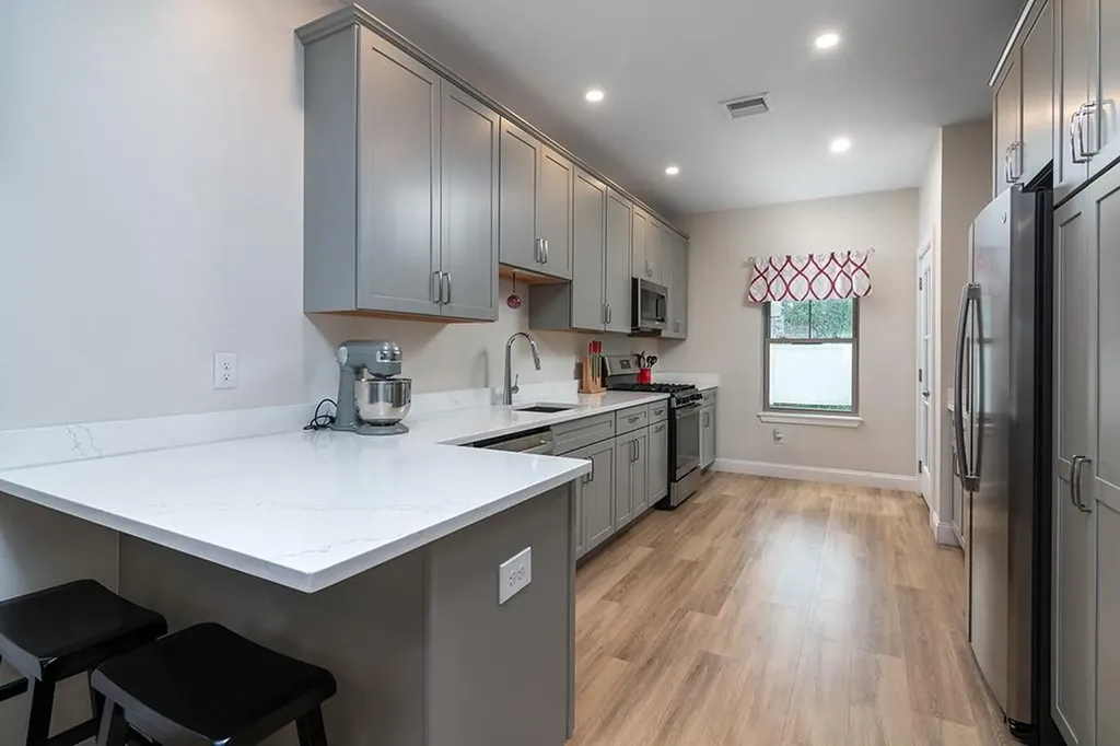 73 West Valley Circle West Warwick RI 02893
