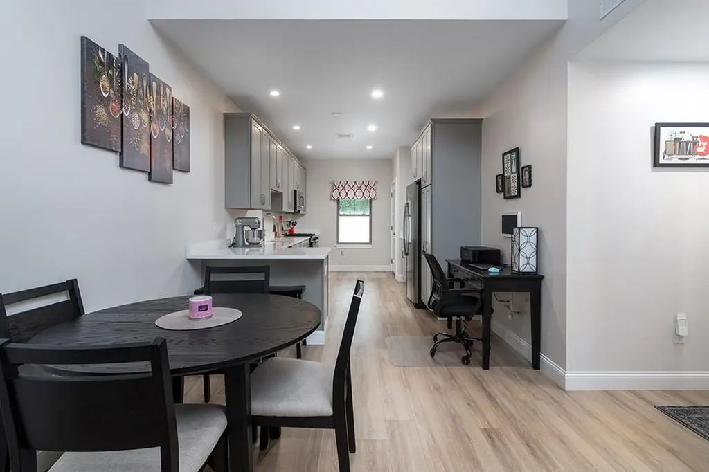 73 West Valley Circle West Warwick RI 02893