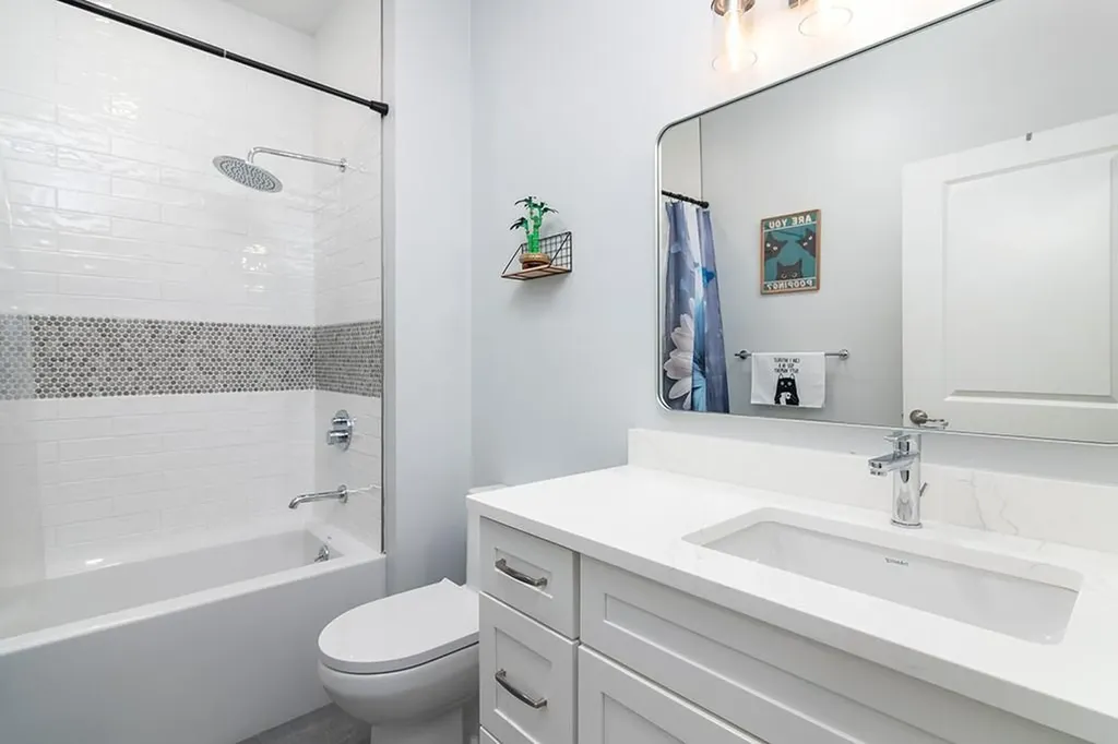 73 West Valley Circle West Warwick RI 02893