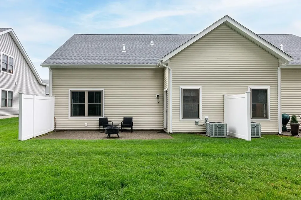 73 West Valley Circle West Warwick RI 02893