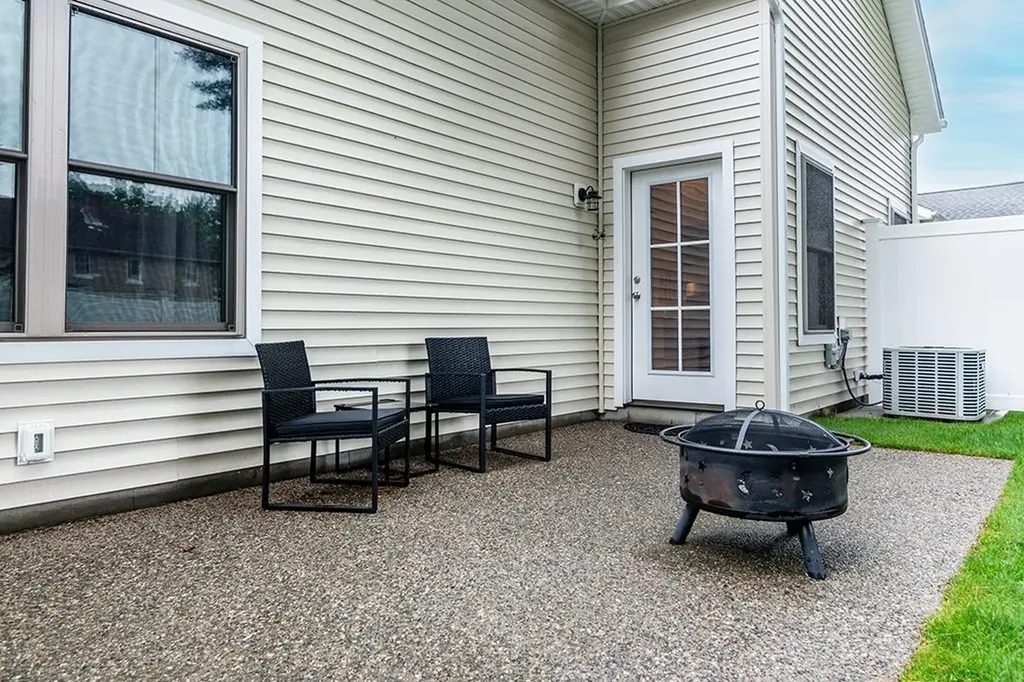 73 West Valley Circle West Warwick RI 02893