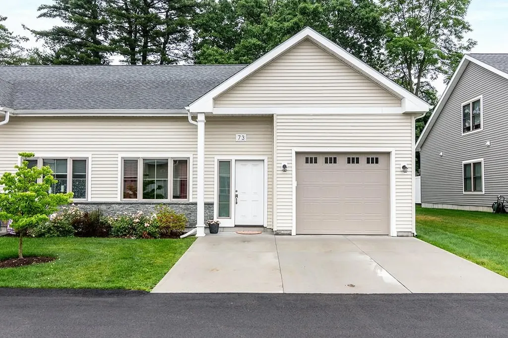 73 West Valley Circle West Warwick RI 02893