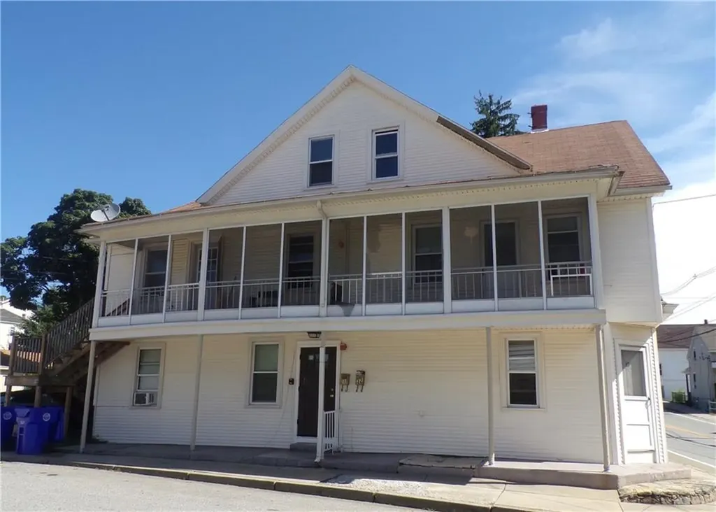 32 Wakefield Street West Warwick RI 02893