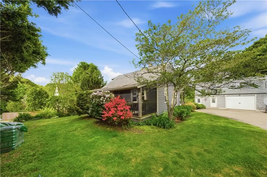 15 Kardway Street South Kingstown RI 02879
