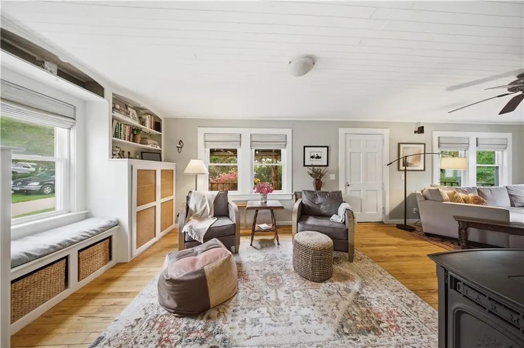 15 Kardway Street South Kingstown RI 02879