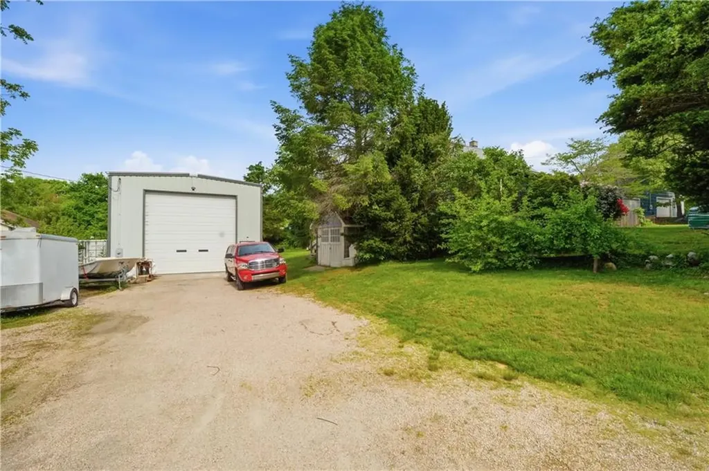 15 Kardway Street South Kingstown RI 02879