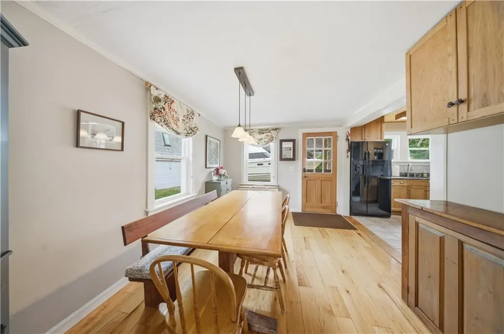 15 Kardway Street South Kingstown RI 02879