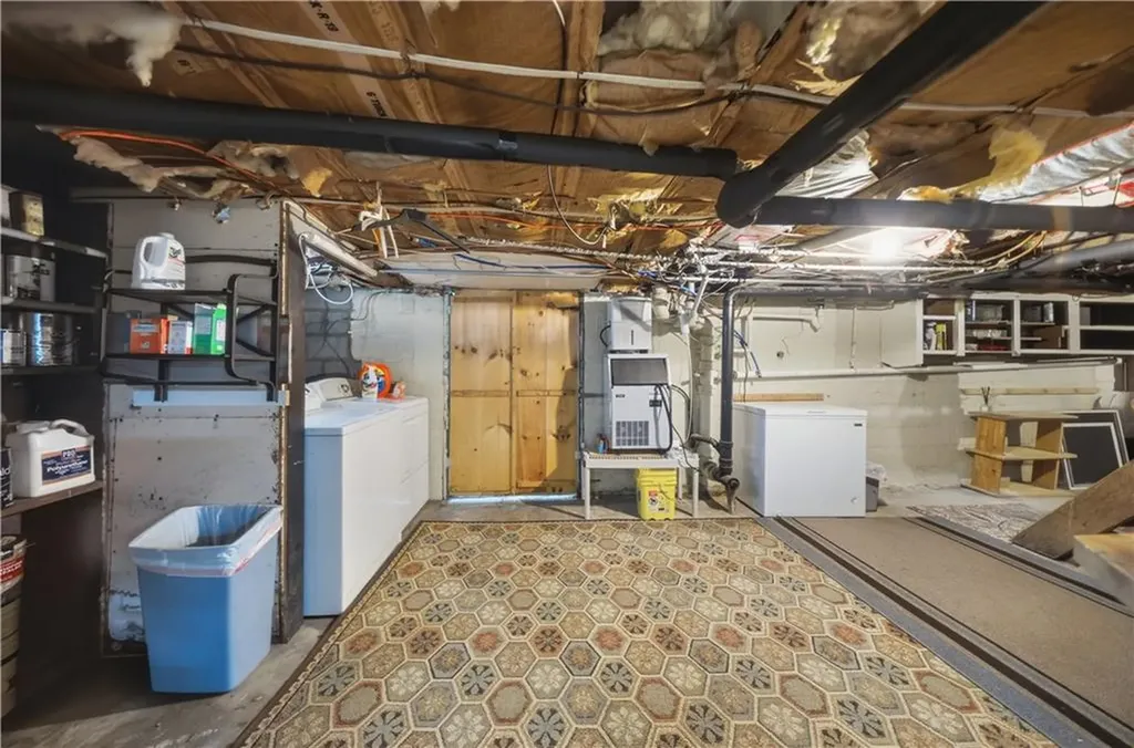 15 Kardway Street South Kingstown RI 02879