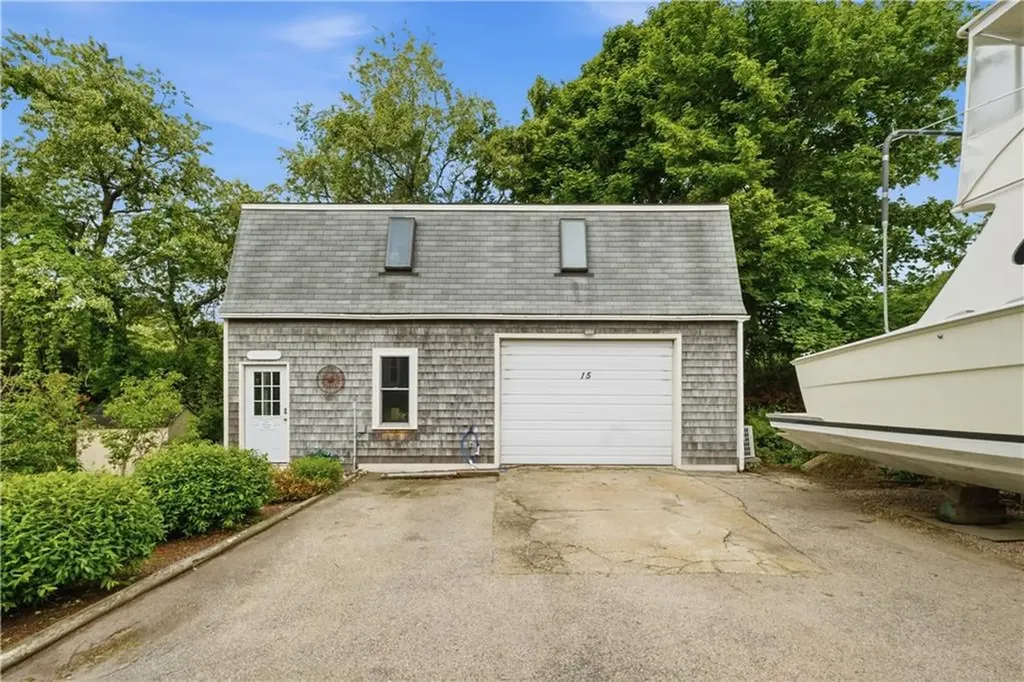 15 Kardway Street South Kingstown RI 02879
