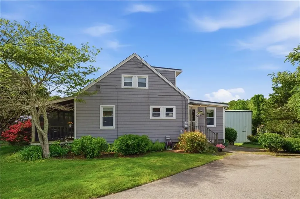 15 Kardway Street South Kingstown RI 02879