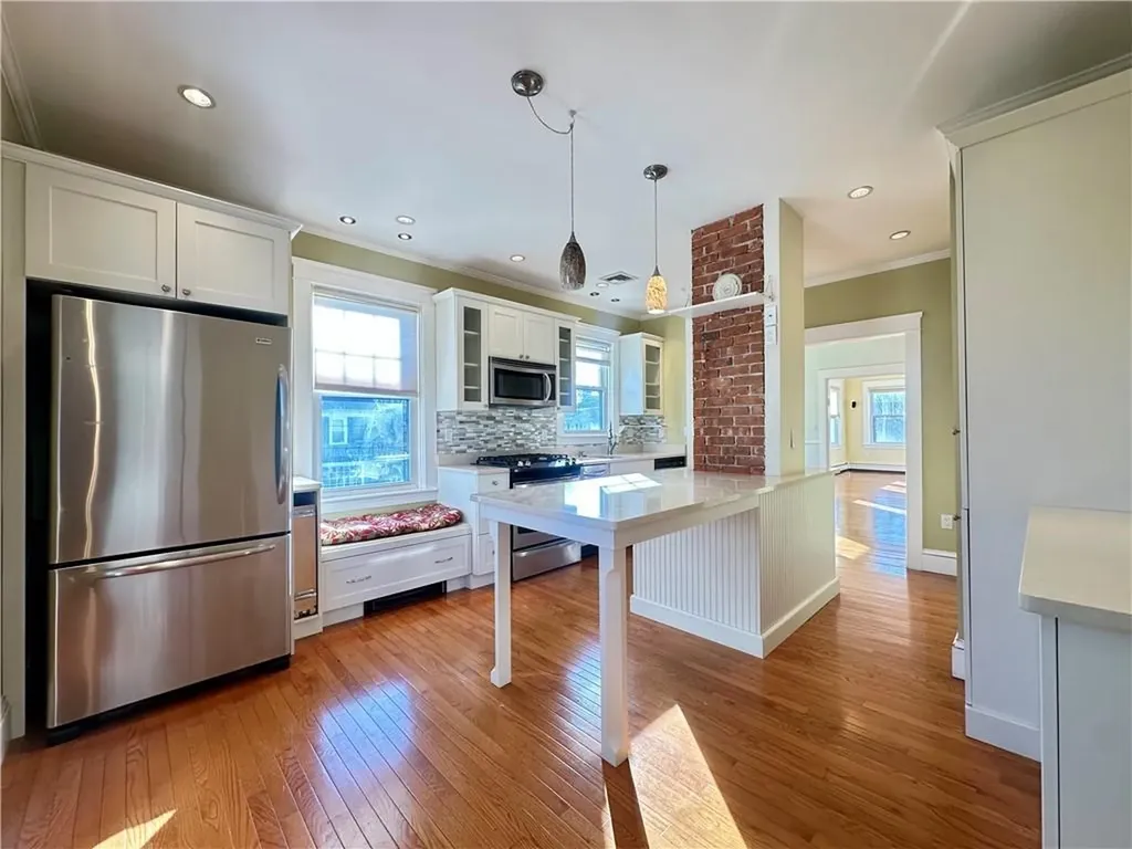 181 Cole Avenue Providence RI 02906