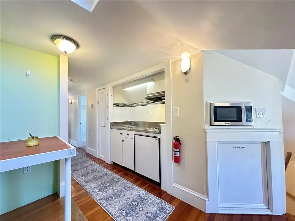 181 Cole Avenue Providence RI 02906