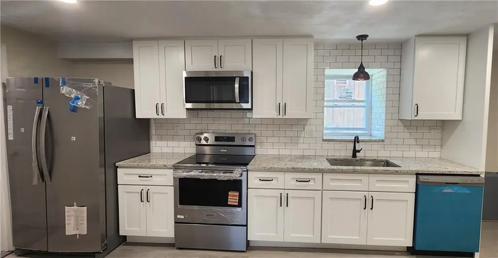 16 Sherman Avenue North Providence RI 02911