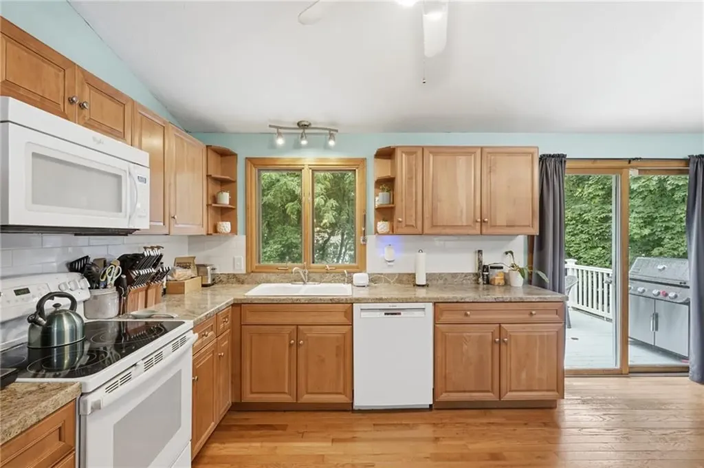 3870 Diamond Hill Road Cumberland RI 02864