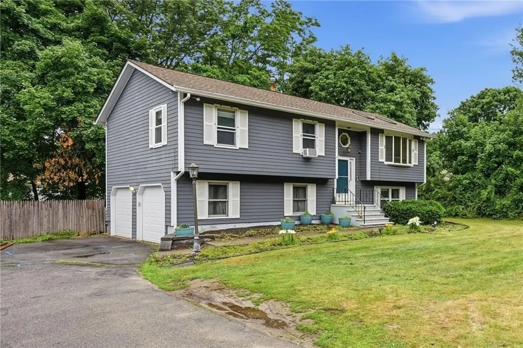 3870 Diamond Hill Road Cumberland RI 02864