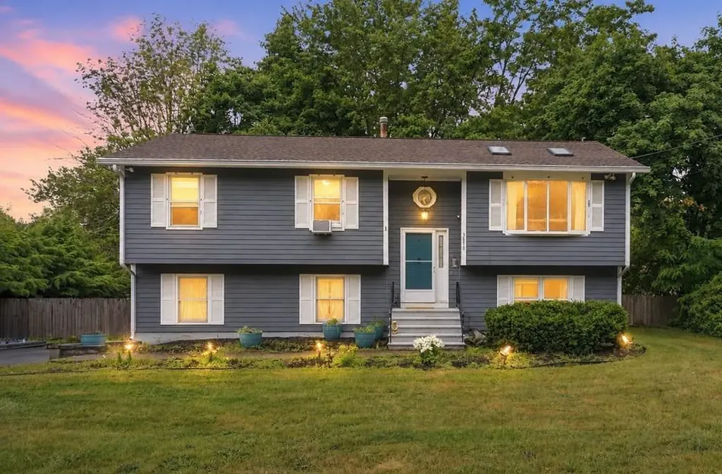 3870 Diamond Hill Road Cumberland RI 02864