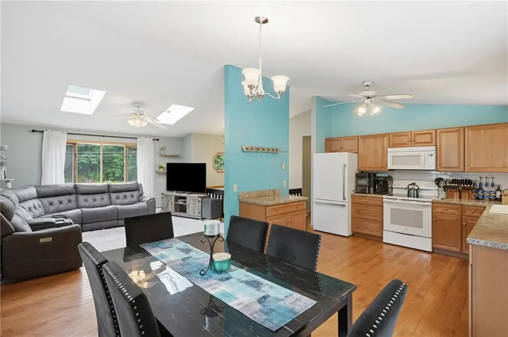 3870 Diamond Hill Road Cumberland RI 02864