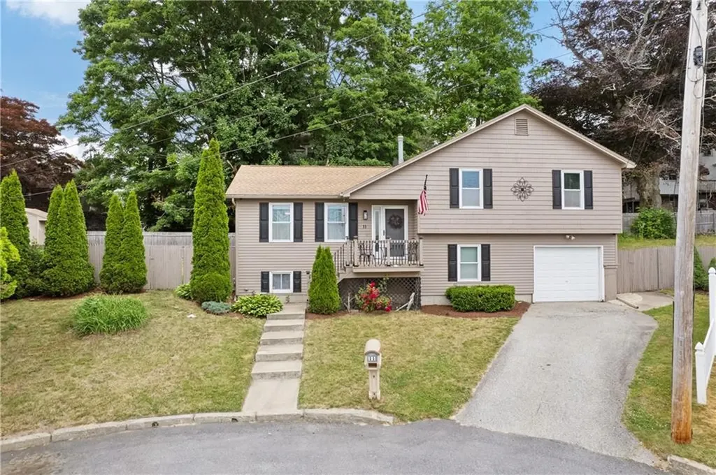 11 Damian Court North Providence RI 02911