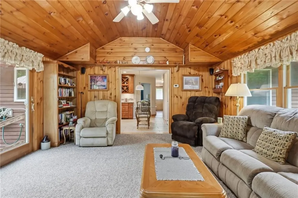 19 Mount Hygeia Road Foster RI 02825