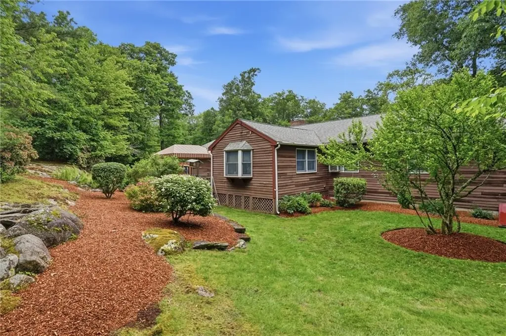 19 Mount Hygeia Road Foster RI 02825