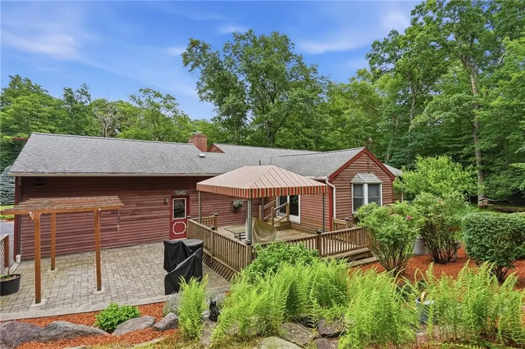 19 Mount Hygeia Road Foster RI 02825
