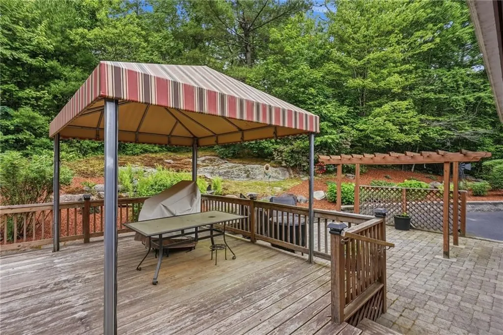 19 Mount Hygeia Road Foster RI 02825
