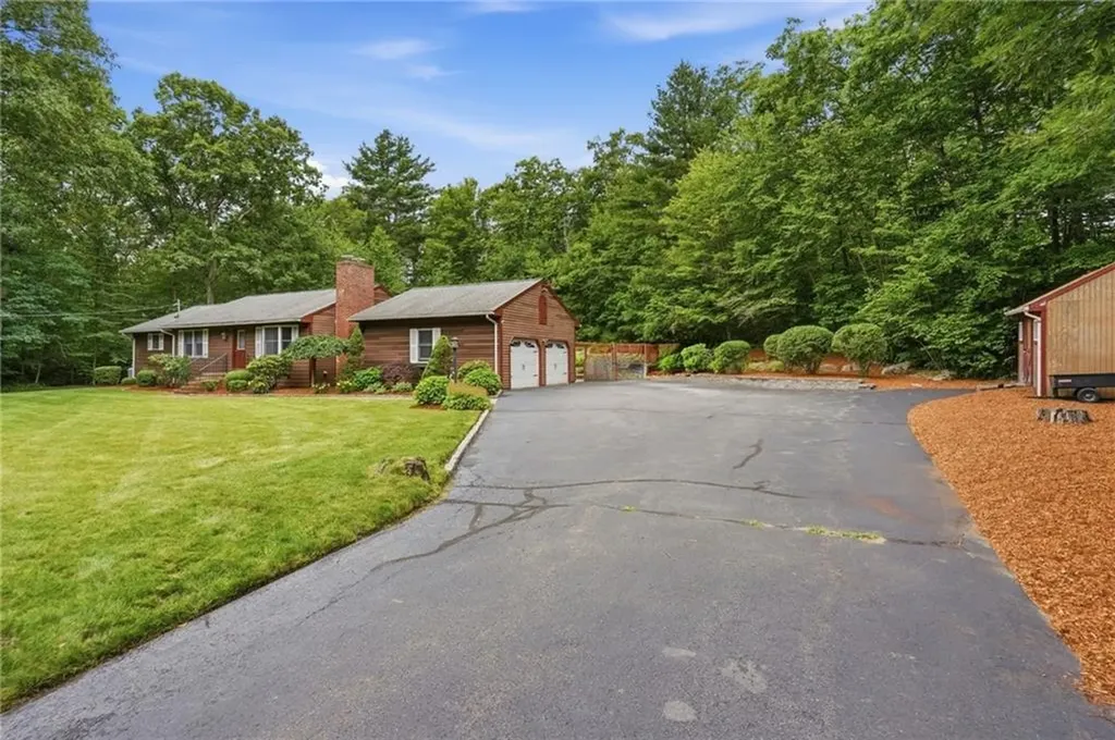 19 Mount Hygeia Road Foster RI 02825