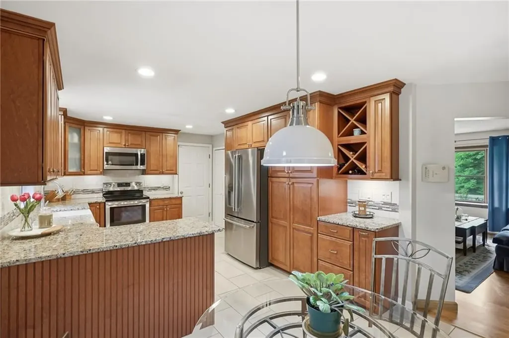 19 Mount Hygeia Road Foster RI 02825
