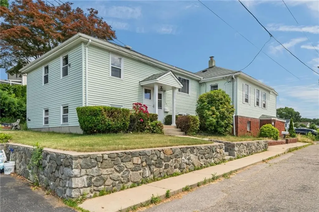 157 159 New Street North Providence RI 02904