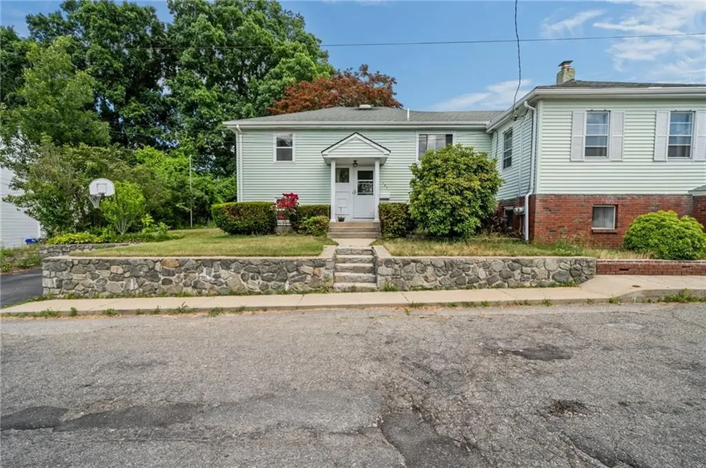 157 159 New Street North Providence RI 02904