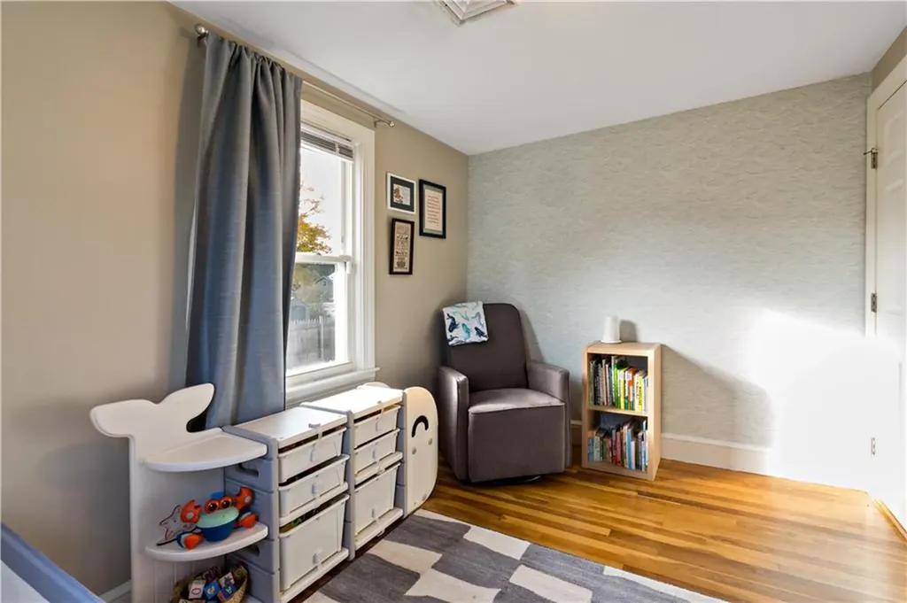 52 Merle Street Warwick RI 02889