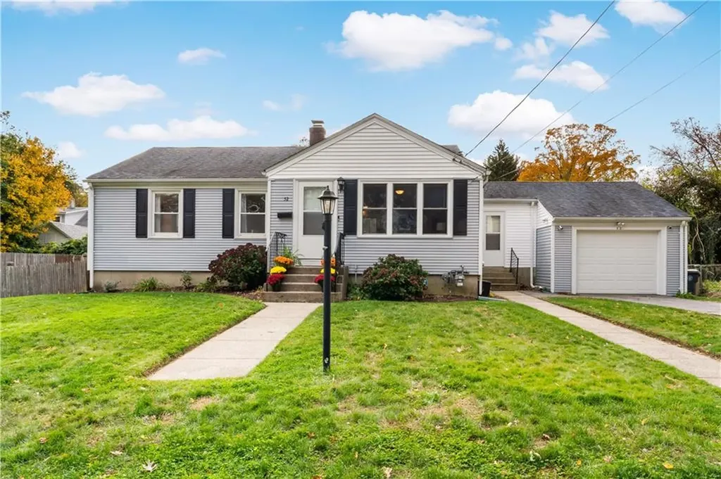 52 Merle Street Warwick RI 02889