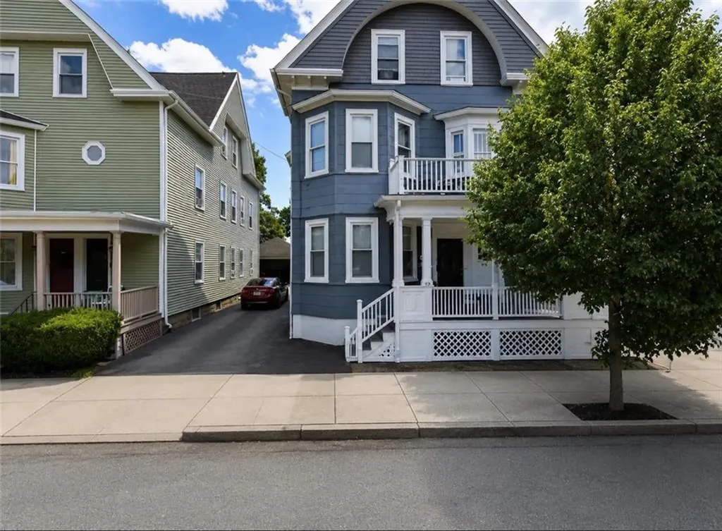 12 Verndale Avenue Providence RI 02889