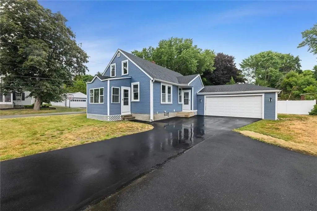 3507 Mendon Road Cumberland RI 02864