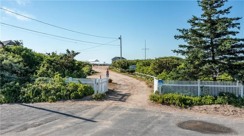 91 Green Hill Beach Road South Kingstown RI 02879